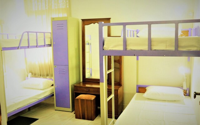 Eos Hostels