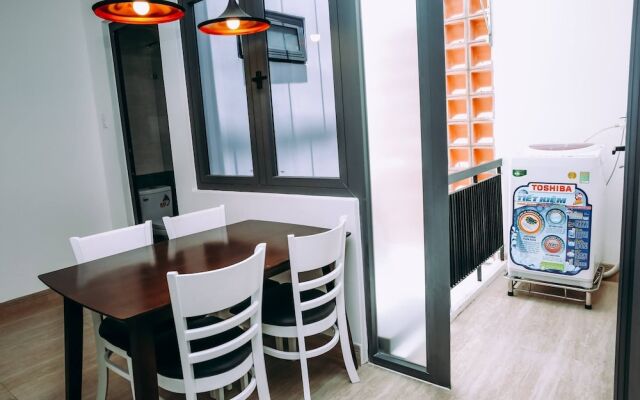 Cozy 2 bedrooms apartment near Dragon Bridge