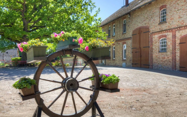 Alluring Apartment in Klein Pravtshagen With Garden