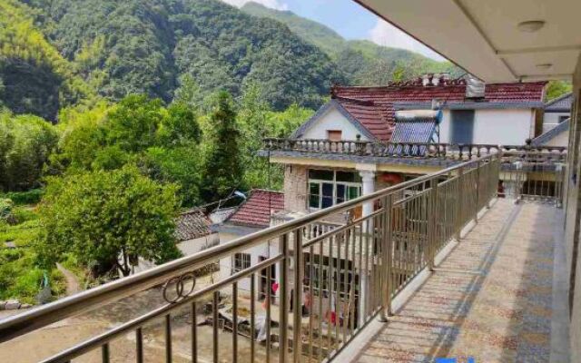 Qingjing Hostel