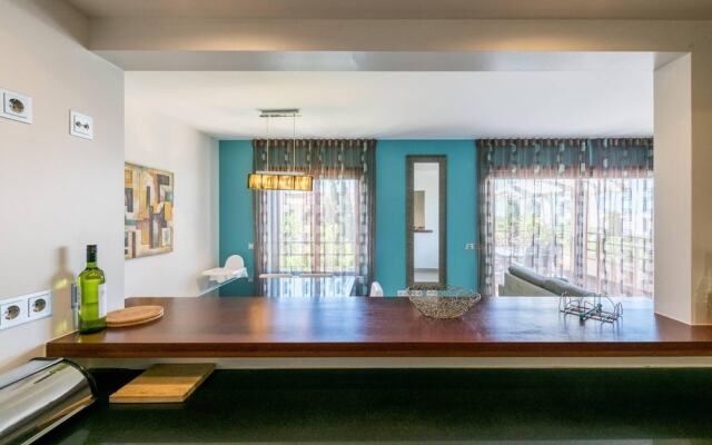 Captivating 2-bed Apartment in Praia da Luz