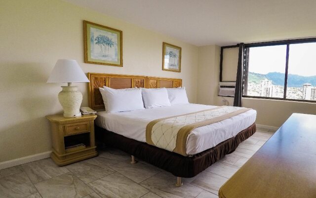 Hawaiian Monarch by Hawaii Ocean Club
