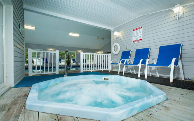 Clearwater Lakeshore Motel