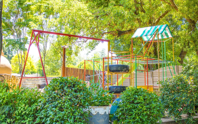 Hutten Heights Lodge by Ilawu