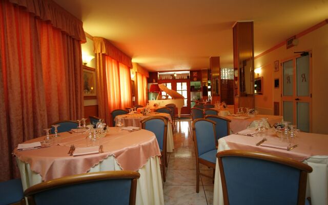 Hotel Leucosya