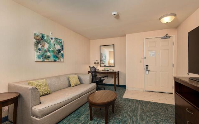 Hilton Garden Inn Overland Park