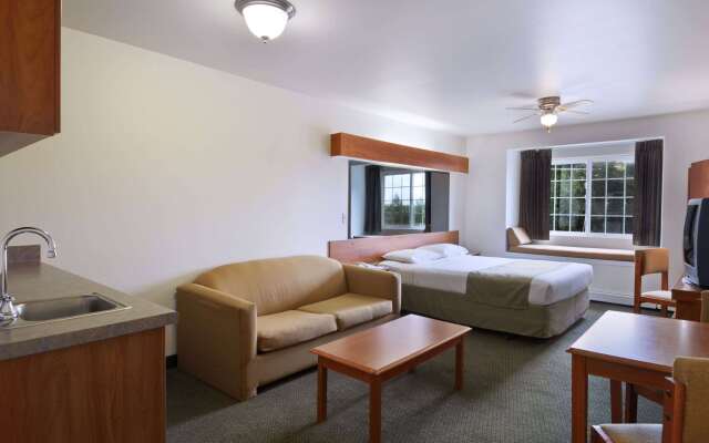 Microtel Inn & Suites by Wyndham Eagle River/Anchorage Area