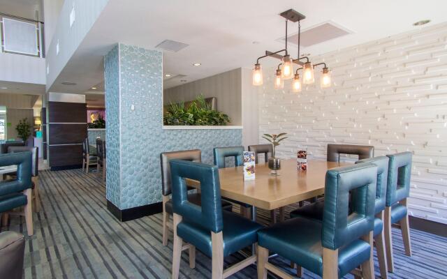 Holiday Inn Hotel & Suites Scottsdale North - Airpark by IHG
