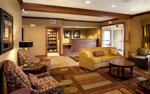 Fairfield Inn & Suites by Marriott Detroit Livonia