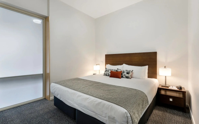 Melbourne CBD Central Apartment Hotel
