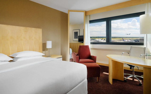 Sheraton Frankfurt Airport Hotel & Conference Center