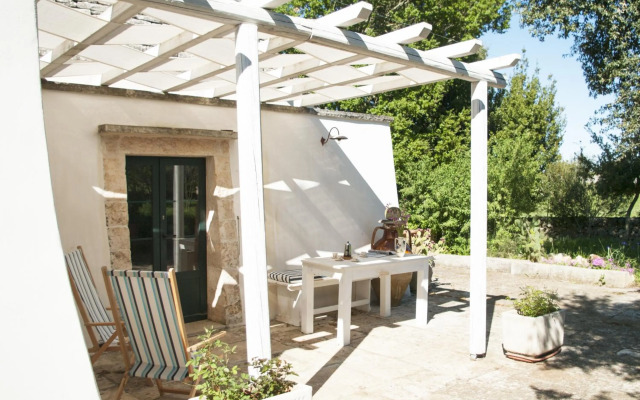 Trulli sul vignale in Masseria Santalachicca