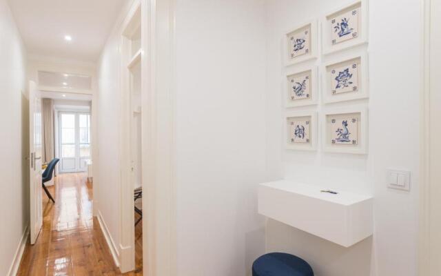 The Modern 1551 Apartment