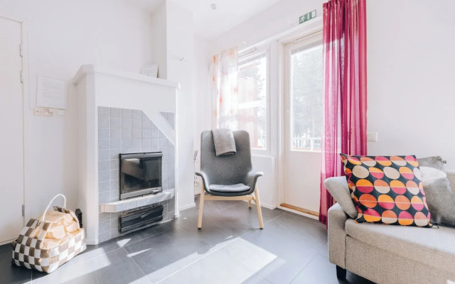 Spacious 3BR Apt. with Sauna