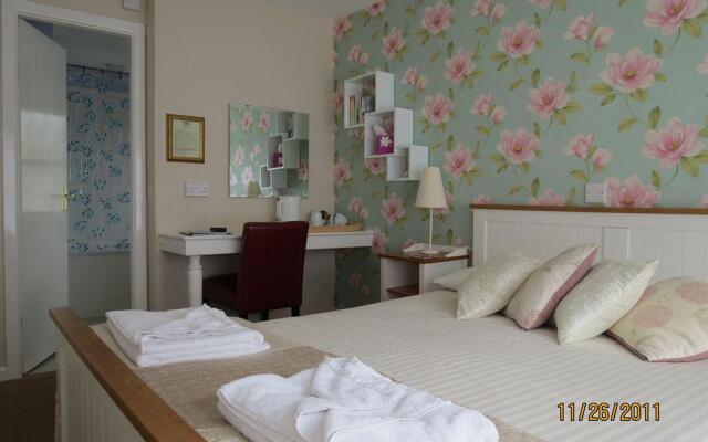 River House - Guest House