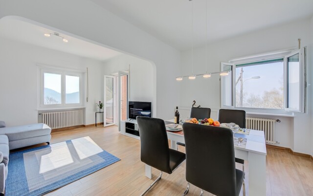 Ca' Gina Panoramica - Monte Bre