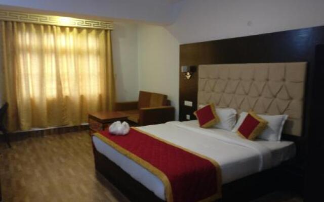 Alpine Hills Hotel
