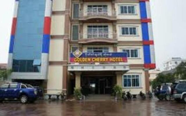 Golden Cherry Hotel