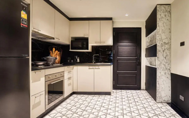 Floral Court Hotel & Residence Sukhumvit 13