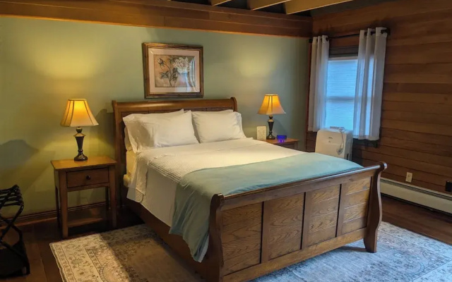 The Carriage House Inn Bed and Breakfast