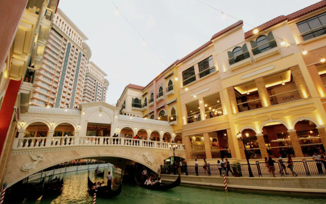 MaxStays - Max Style @ The Venice Residences
