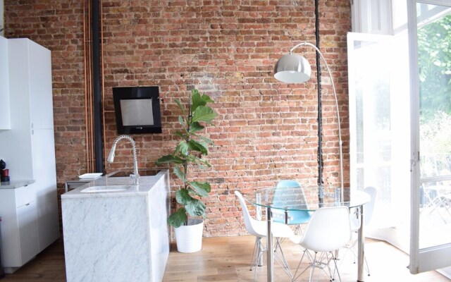 1 Bedroom Flat in Notting Hill With Mezzanine