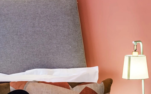 Picturesque Seaside Haven Aretzi