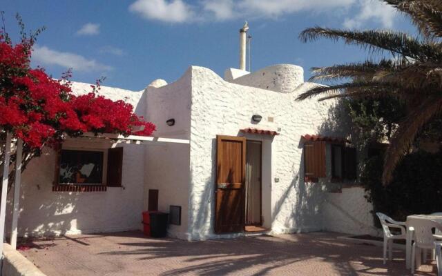 Villaggio polifemo 38 Località Cala Sapone