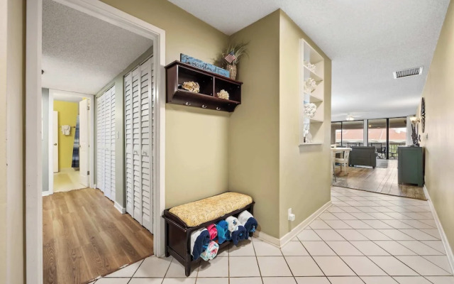 Seas the Day Ocean Views!