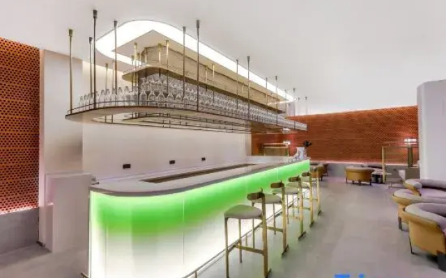 Starway Hotel (Zhengzhou Xinmi Zhongqiang Guangnian City Plaza)
