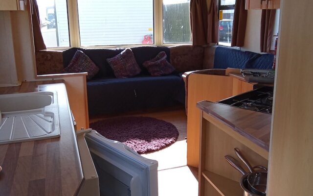 Family Fun 2-bed Caravan Family Romney Marsh