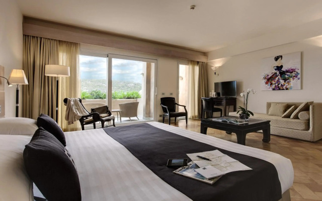 L'Ea Bianca Luxury Resort