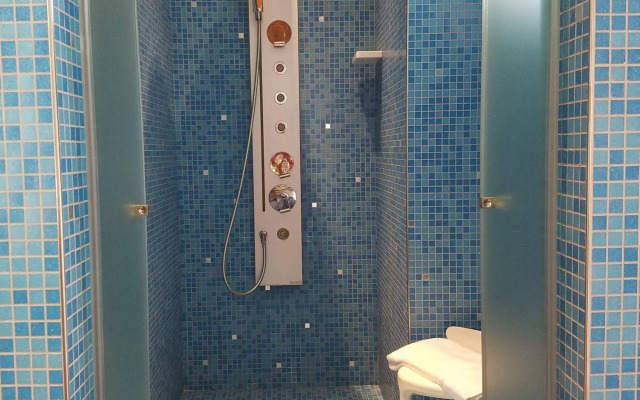 Trampolines Suite Hotel