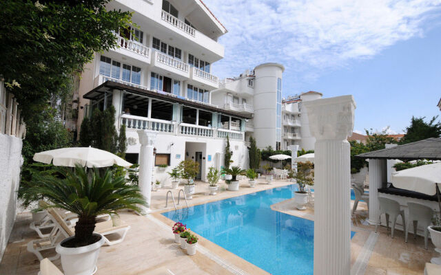 Conny's Boutique Hotel - Adults Only