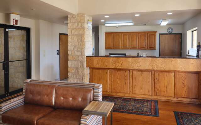 Days Inn & Suites by Wyndham Llano