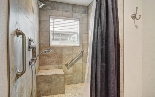 Simons Town 6031rpc 3 Bedroom Home by RedAwning