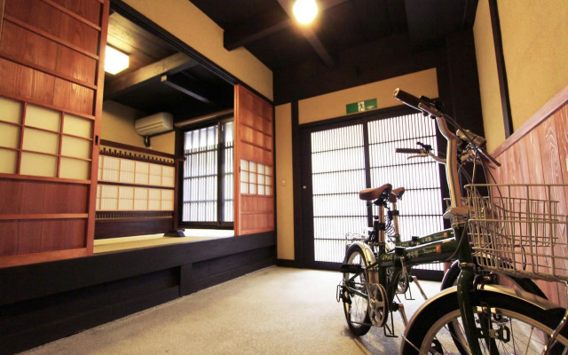 Yamanaka Aburaten Machiya Guesthouse