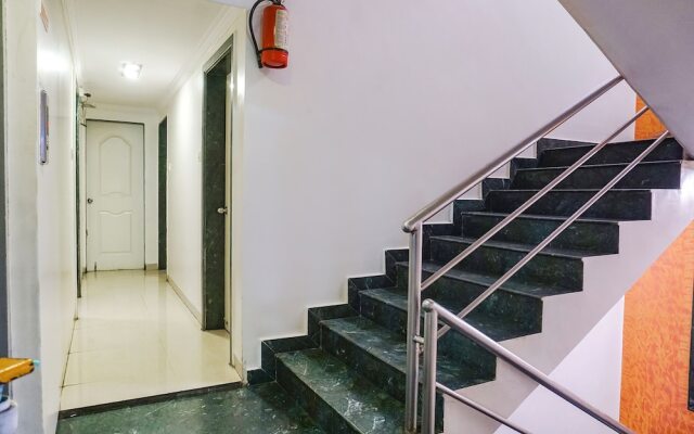 Fabhotel Royal Samrat