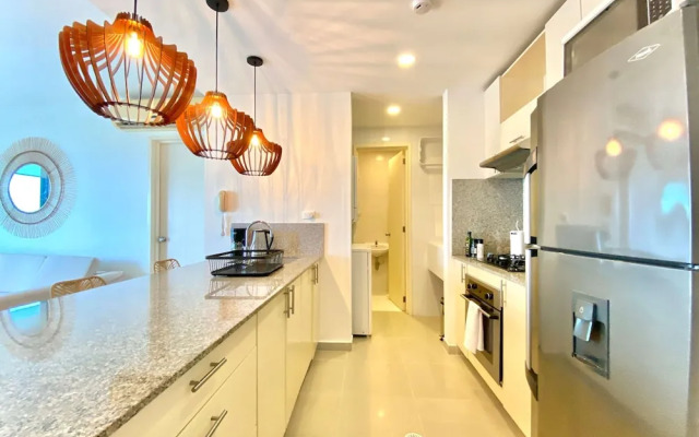 w Impeccable 2BR w Charming Balcony in CTG