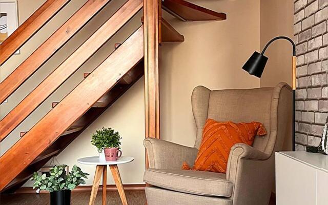 Династия на улице Весны 25