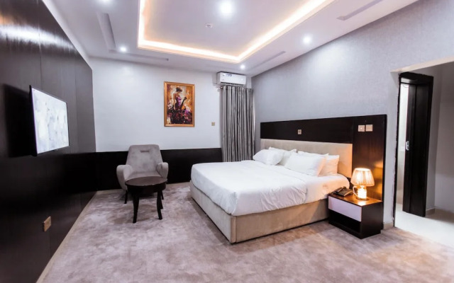 Londonian Hotel & Suites