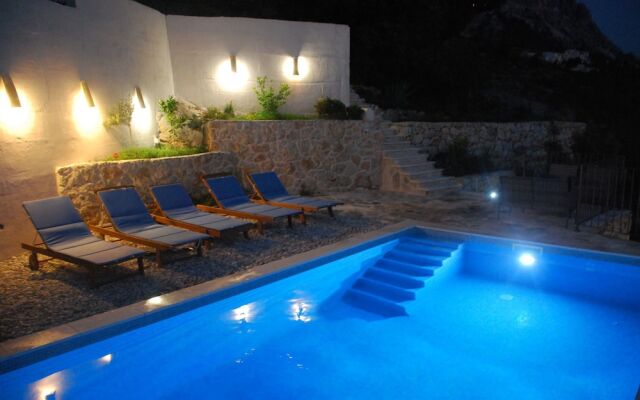 Villa Ena