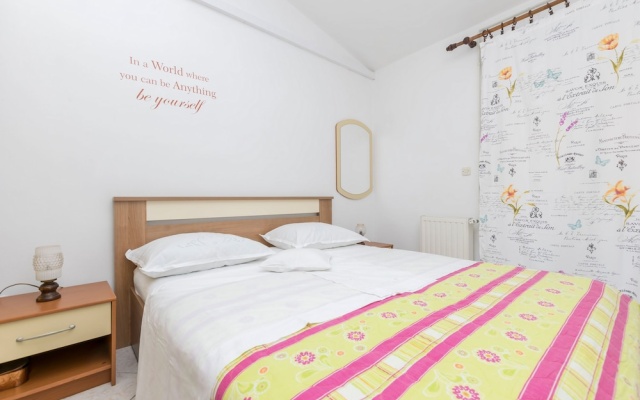 Apartments Miroslava