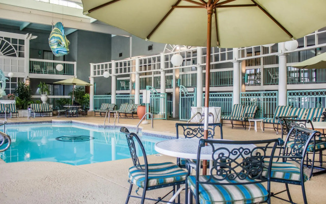 Clarion Hotel Lake Erie