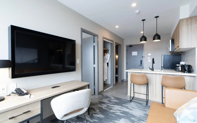 Sandman Signature Dartmouth Hotel & Suites