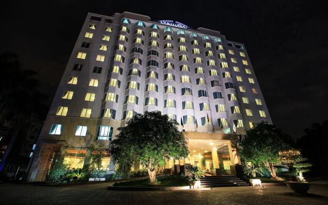 Starcity Halong Bay Hotel