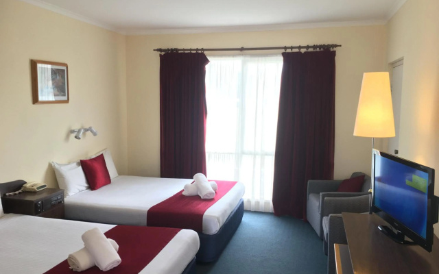 Australia Park Motel – Guest Rooms – South Albury