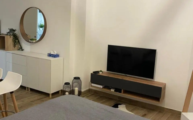 Monaco Cosy Studio