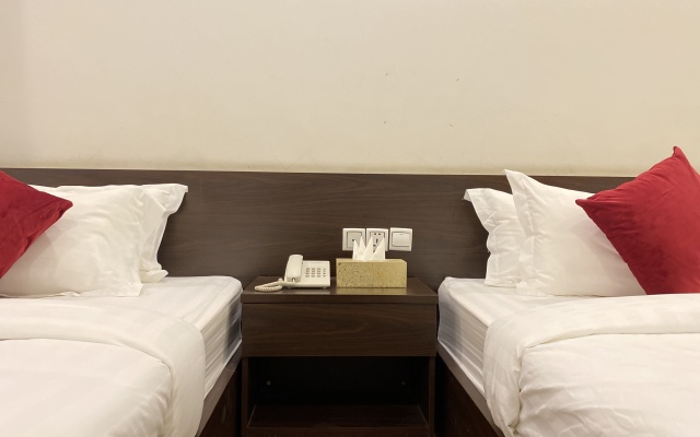 Apple Hotel Two