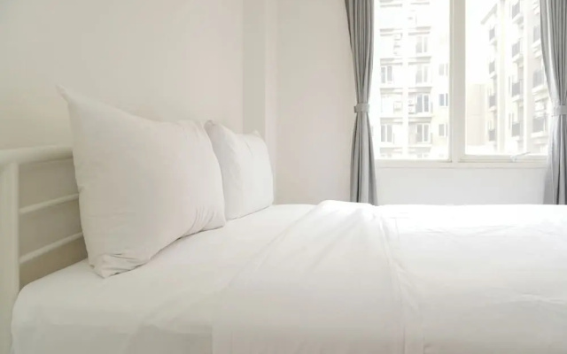 Minimalist and Restful 2BR at Podomoro Golf View Apartment – Guest Rooms – Depok